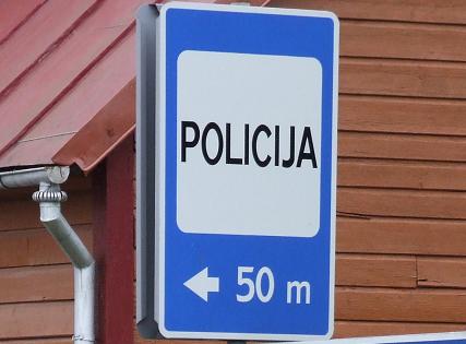 Ženklas policija už 50 metrų