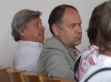 Priekaištų susitikime sulaukė ir Seimo narys A.Endzinas (viduryje)