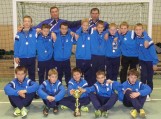 Šilutės miesto futbolo salėje vyko devintą kartą VšĮ „Šilutės sportas“ organizuotas vaikų (gim. 1998 m. ) futbolo 5×5 turnyras „Šilutės sportas“ taurei laimėti. Šilutės miesto futbolo salėje vyko devintą kartą VšĮ „Šilutės sportas“ organizuotas vaikų (gim. 1998 m. ) futbolo 5×5 turnyras „Šilutės sportas“ taurei laimėti.