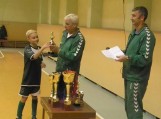 Treneriai S.Česnulis ir Bronius Mackevičius teikia apdovanojimus Treneriai S.Česnulis ir Bronius Mackevičius teikia apdovanojimus
