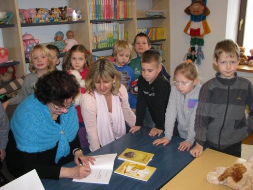 Skaitytojais tampama ir atrandamas kelias į biblioteką jau nuo mažumės