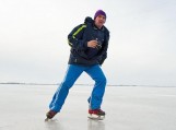 Įšalusį tinklą aptiko Edvardas Lukošius Įšalusį tinklą aptiko Edvardas Lukošius