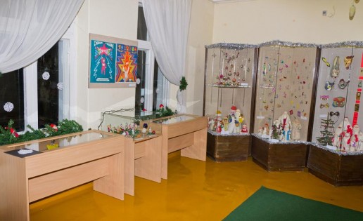 Šilutės muziejus pratęsia Kalėdinių žaisliukų parodą