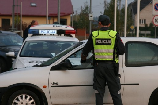 Policija