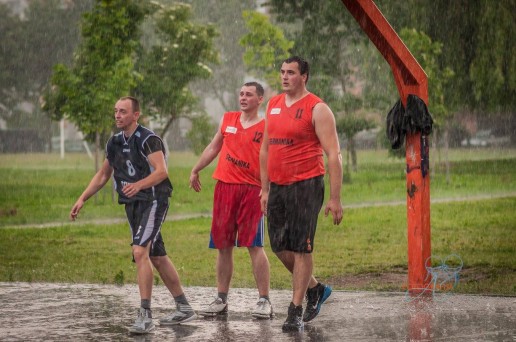 Nuotraukos Šilutės krepšinio gatvės lygos organizatorių