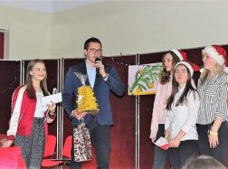 „Kalėdinis labirintas“ – puiki jaunimo šventė Naujųjų metų išvakarėse