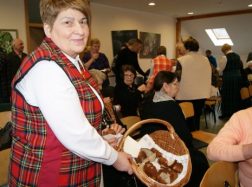 Švėkšniškiai nusilenkė duonai