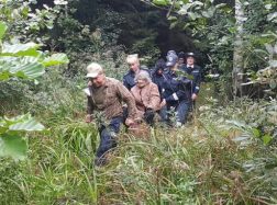 Pasiklydusi grybautoja rasta sušalusi, bet gyva