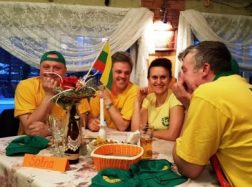 Švėkšniškiai linksmai ir nuotaikingai minėjo Kovo 11-ąją