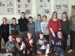 Gardamo vaikai dalyvavo robotikos užsiėmime