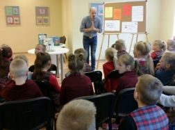 Smagios dirbtuvės su vaikų rašytoju Virgiu Šidlausku
