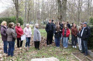 Piktupėnų biblioteka kvietė į kraštotyrinį žygį