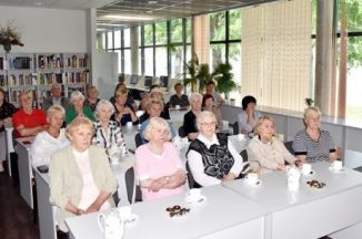 Vydūno viešojoje bibliotekoje – dokumentinis filmas „Primatologių trijulė“: trijų mokslininkių istorija