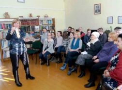 Kiekvienas skirtukas – maža nauja istorija, pažintis, susitikimas