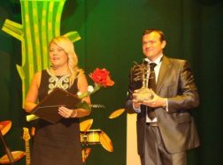 „Lietuvininkų vilties“ premija įteikta sutuoktiniams Remintai ir Vygantui Stoškams