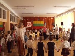 Šilutės lopšelis darželis Žibutė: pilietiškumo neišmokstame patys savaime