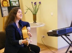 Poezijos, meno ir muzikos valanda su jaunaisiais kūrėjais