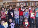 Edukacinėse dirbtuvėlėse vaikai mokėsi gaminti Užgavėnių kaukes