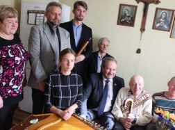 Pasveikinti krašto ilgaamžiai