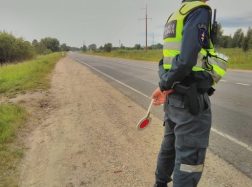 Pagėgiuose pirmadienio rytas prasidėjo vairuotojų blaivumo kontrole