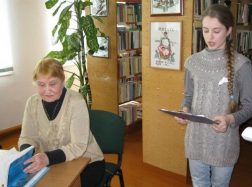 Pasaulinės poezijos dieną skambėjo eilės ir muzika