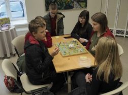 Tarpmokyklinis stalo žaidimo „Keliauk ir pažink Šilutę“ turnyras