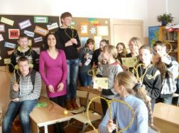 Auklėkime vaikus meile, o ne rykšte