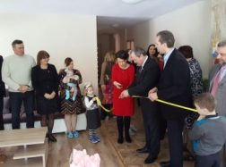 Švėkšnos miestelyje atidaryti bendruomeniniai namai „Gilės“