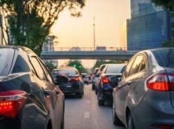 Etiketas kelyje – ar tikrai visada jo laikomės?