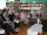 Literatūrinė – muzikinė popietė „Žodžių vainiką nupinsiu“ Stoniškių bibliotekoje