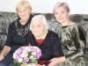 Švėkšnoje pasveikinta 100-ąjį gimtadienį sulaukusi jubiliatė