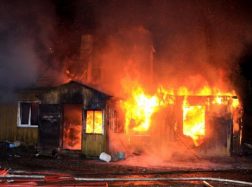 Laukstėnuose sudegė gyvenamas namas