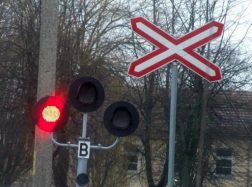 Policijos dėmesys geležinkelio pervažose ir vairuotojų blaivumui