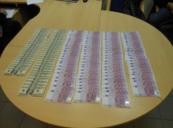 Kelnėse rusas slėpė didelį kiekį valiutos