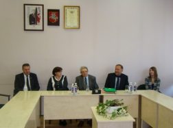 Šilutės rajono savivaldybėje lankėsi Lietuvos krepšinio federacijos Garbės prezidentas Vladas Garastas