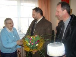 Pasveikinta ilgaamžė