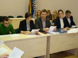 Pirmasis atkurtos Jaunimo tarybos posėdis