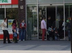 Paauglė pasikėsino pavogti prekių už 337 litus