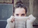 Moteriški megztiniai: Sezoninės tendencijos ir naujausios mados