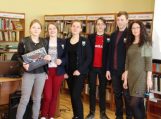 Vainuto bibliotekoje – žinių apie Lietuvą rungtynės
