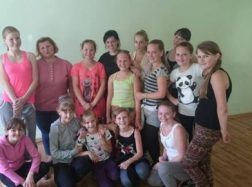 Į paslaptingą knygų pasaulį – Zumbos ritmu