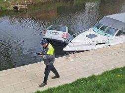 Šilutėje į upę įvažiavo automobilis