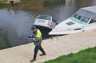 Šilutėje į upę įvažiavo automobilis