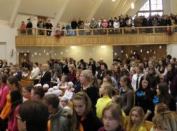 Rytoj Šilutės rajono vaikai ir jaunimas sakralinėmis giesmėmis virpins šilutiškių širdis