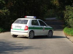 Bandė papirkti policijos pareigūnus