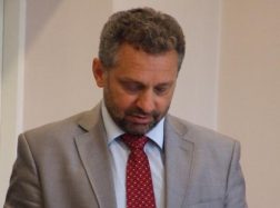 Paskirtos naujos valdininkės ir iš karto padidintos jų algos
