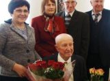 Pasveikintas 95-ojo gimtadienio sulaukęs senolis