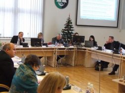 Brangs šiukšlių surinkimo paslauga, lengvatų neliks dirbantiems pensininkams