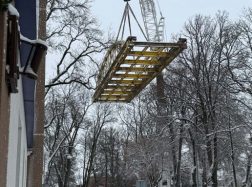 Geltonasis tiltas nukeltas