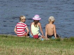 Jaunimas – potencialios saulės spindulių aukos